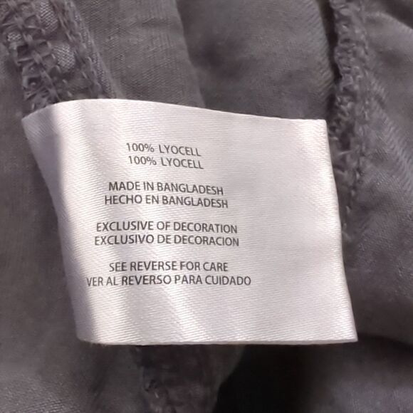 GAP Gray Shorts  - Picture 7 of 7